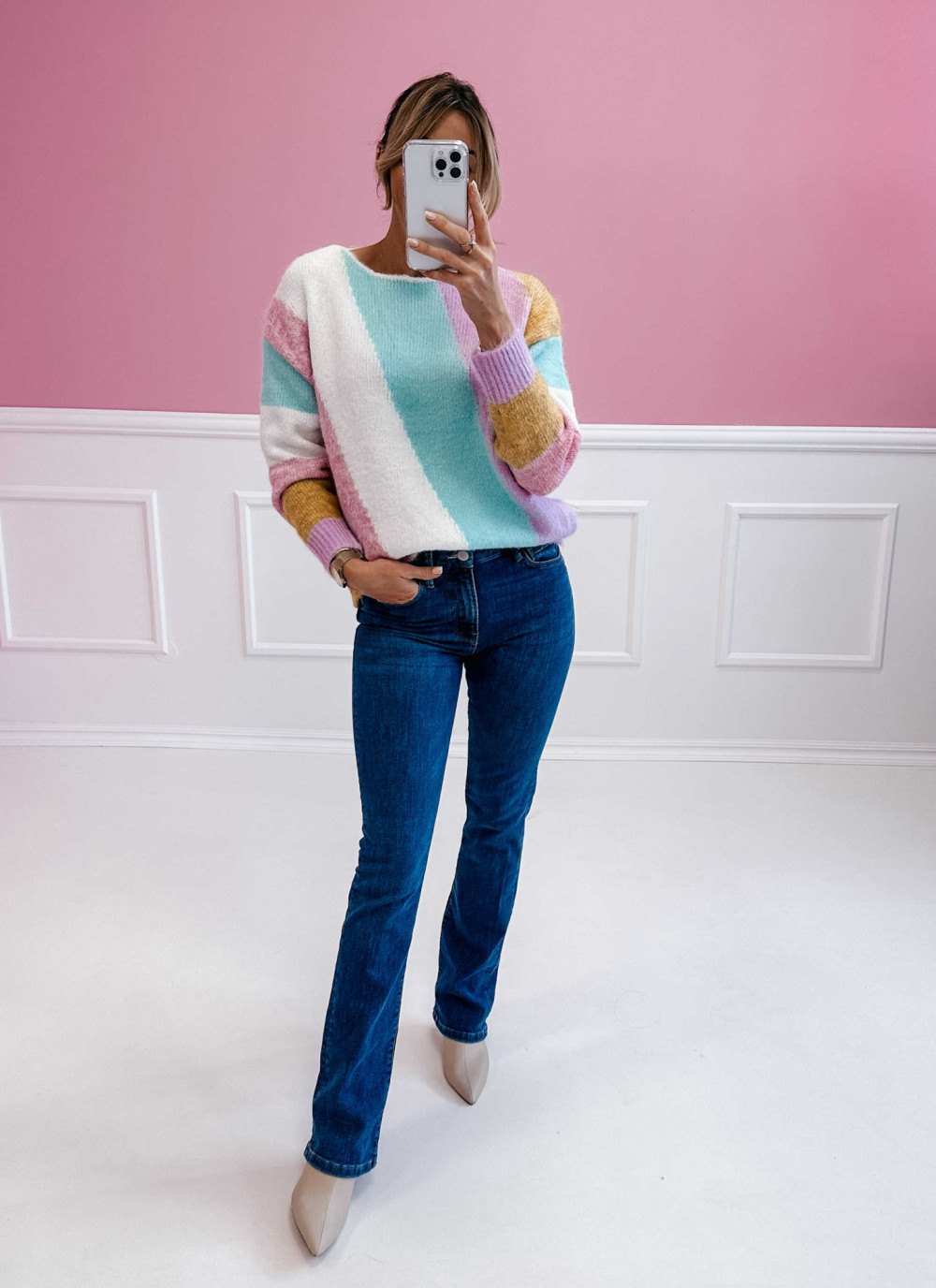 Sweter w poprzeczne wzory - pastelowy 3