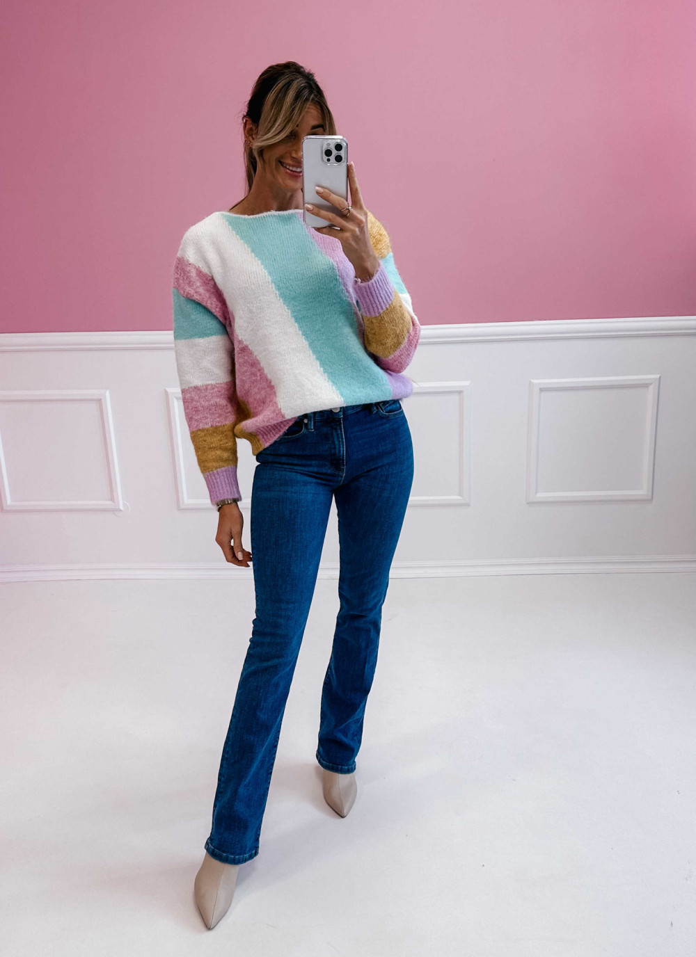Sweter w poprzeczne wzory - pastelowy 5