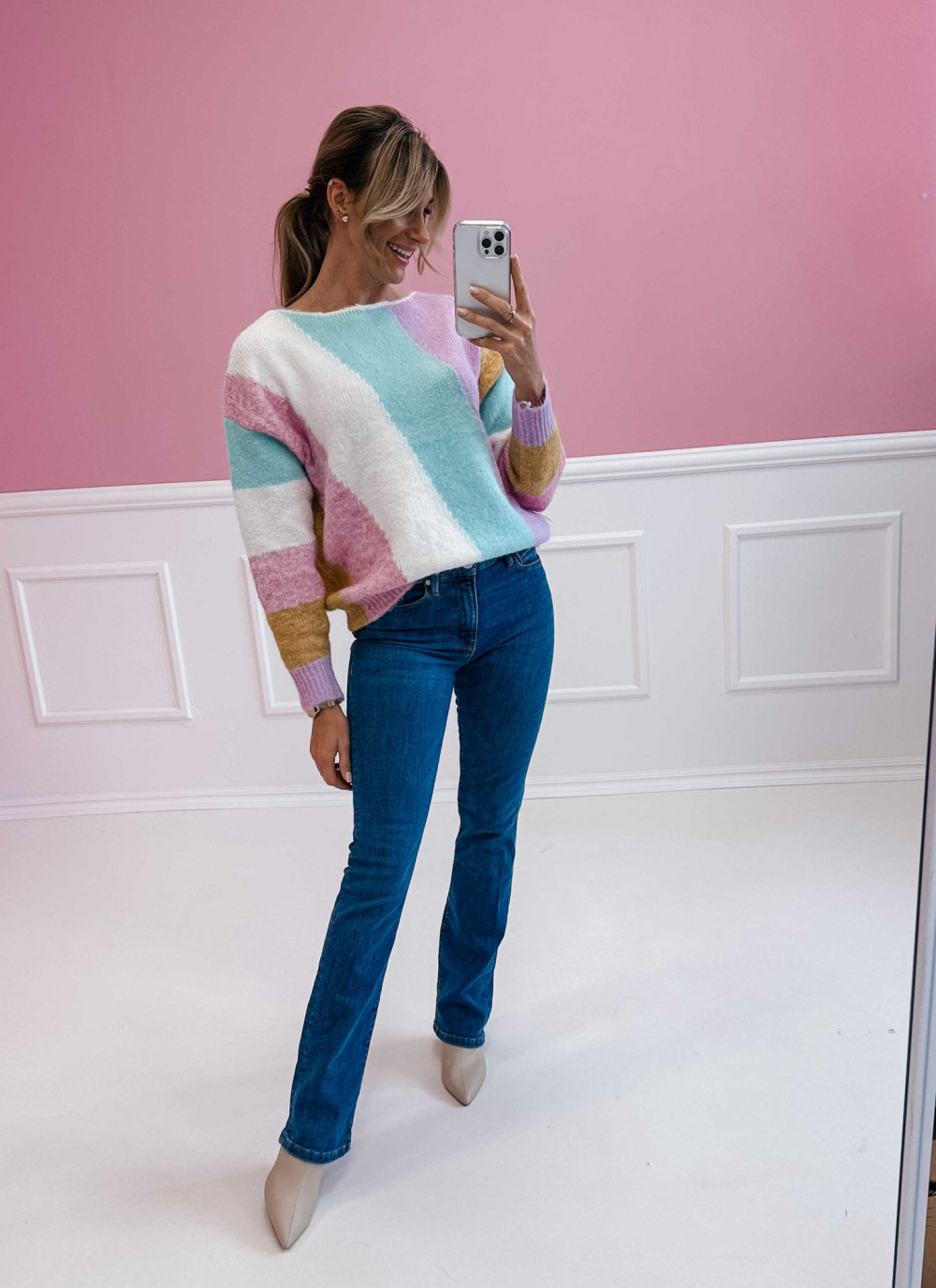 Sweter w poprzeczne wzory - pastelowy 6